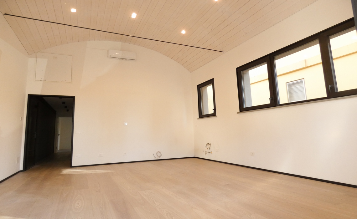 LOFT INDIPENDENTE zona Ospedale