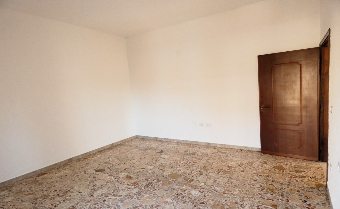 PIAZZALE SALSI in palazzina