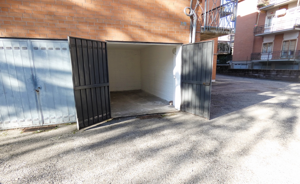 PIAZZALE SALSI in palazzina