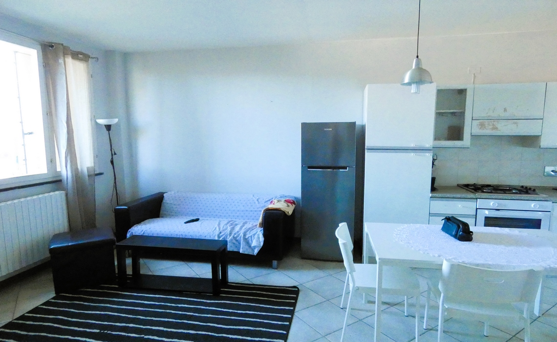 CALERNO bilocale arredato con posto auto