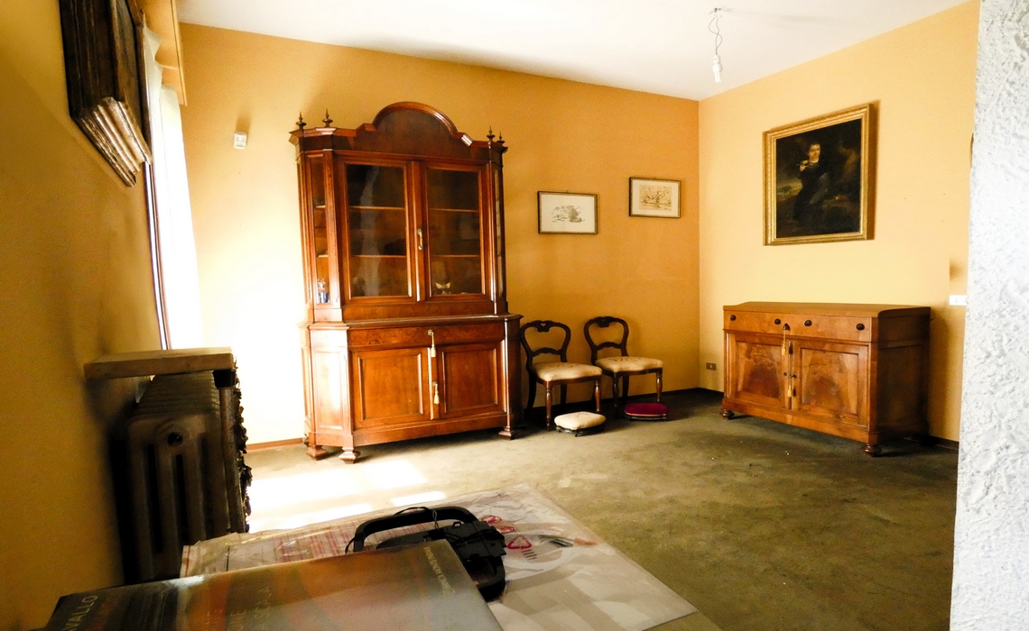 Via Sidoli interno contesto signorile