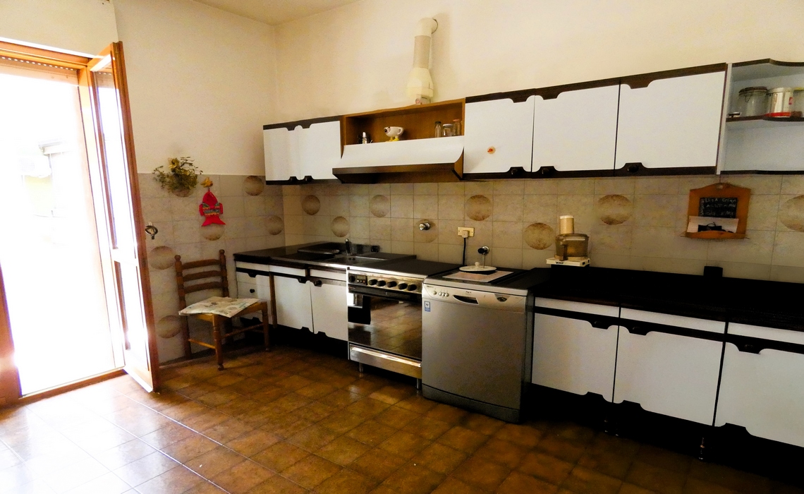 Via Sidoli interno contesto signorile