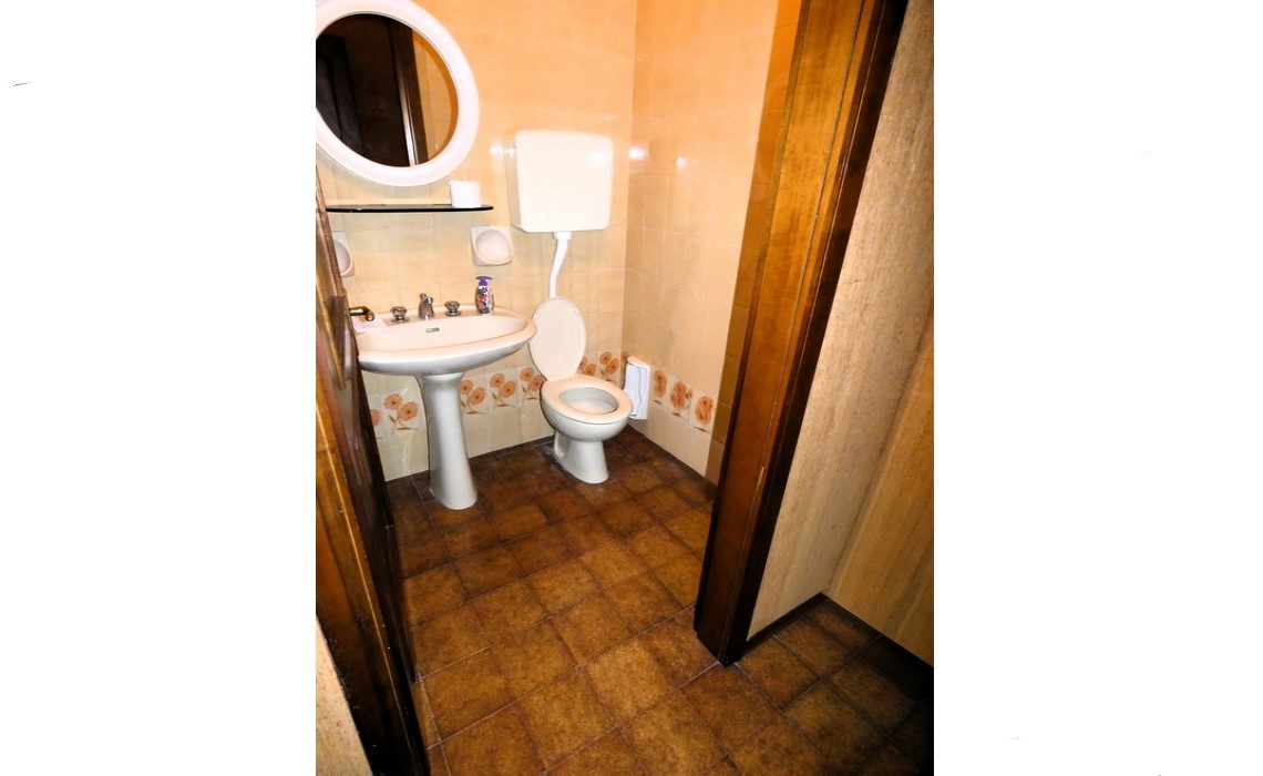Via Sidoli interno contesto signorile