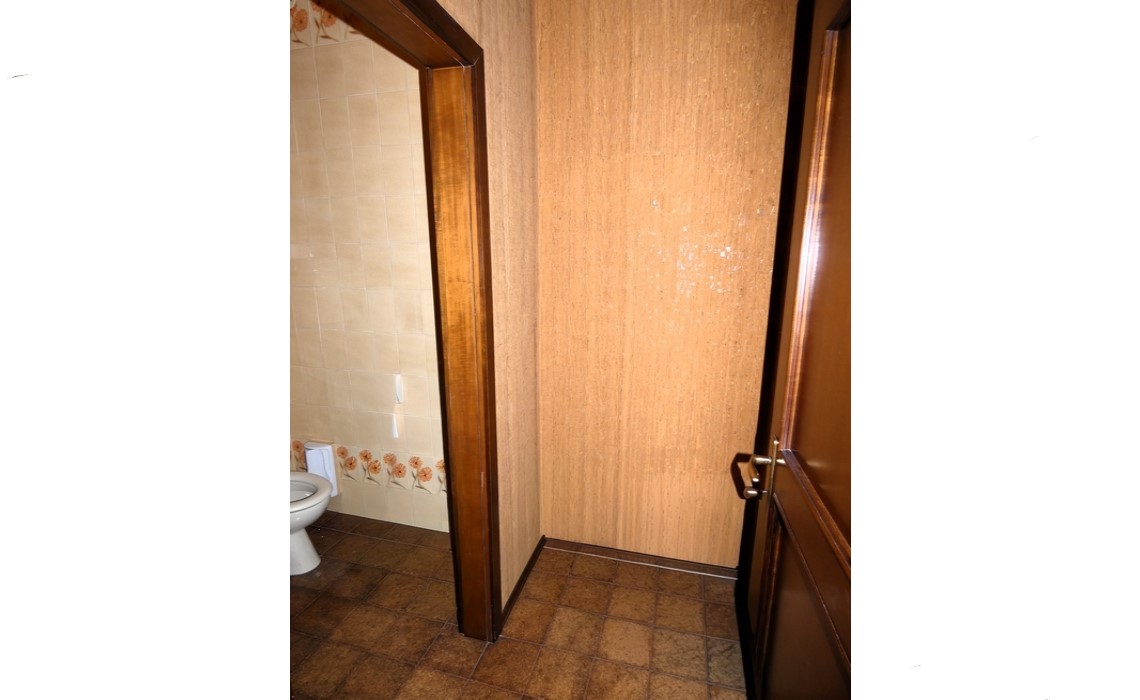 Via Sidoli interno contesto signorile