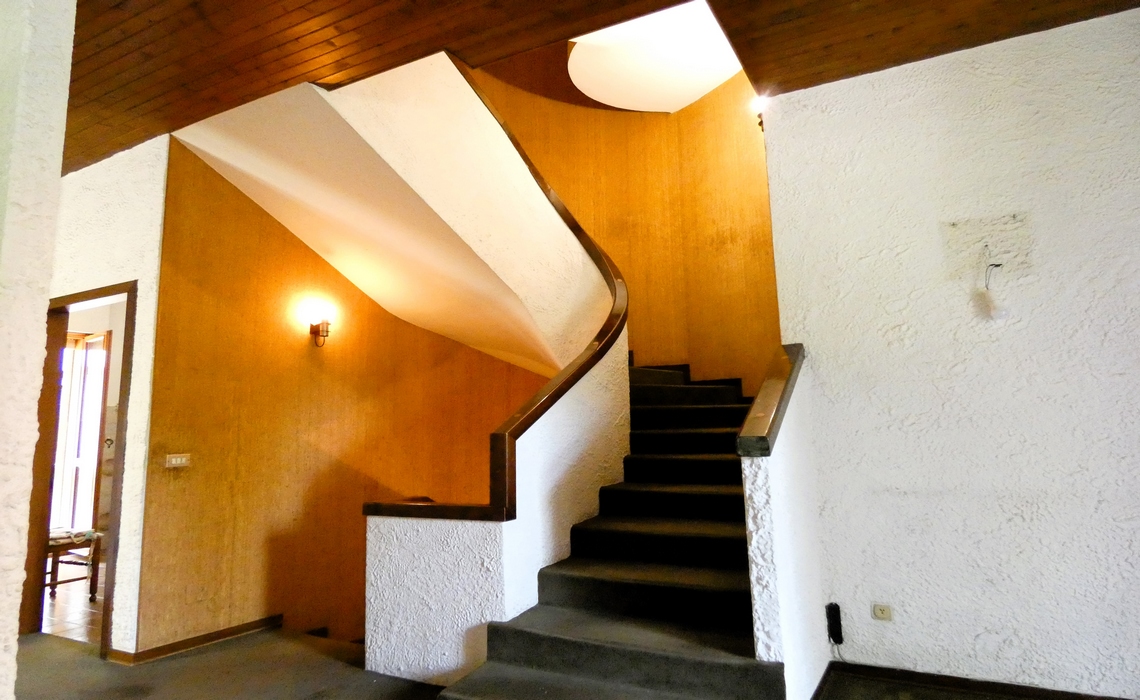 Via Sidoli interno contesto signorile