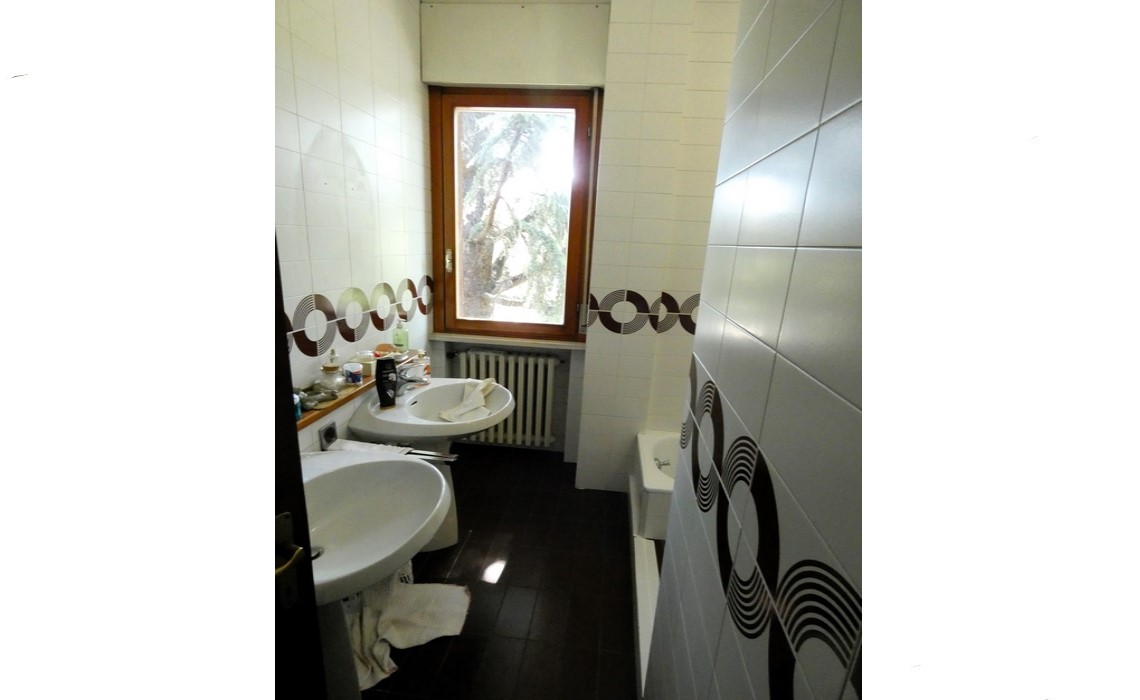 Via Sidoli interno contesto signorile