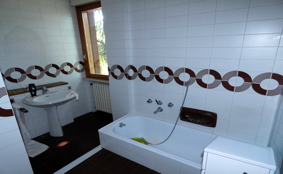 Via Sidoli interno contesto signorile