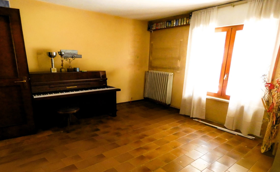 Via Sidoli interno contesto signorile