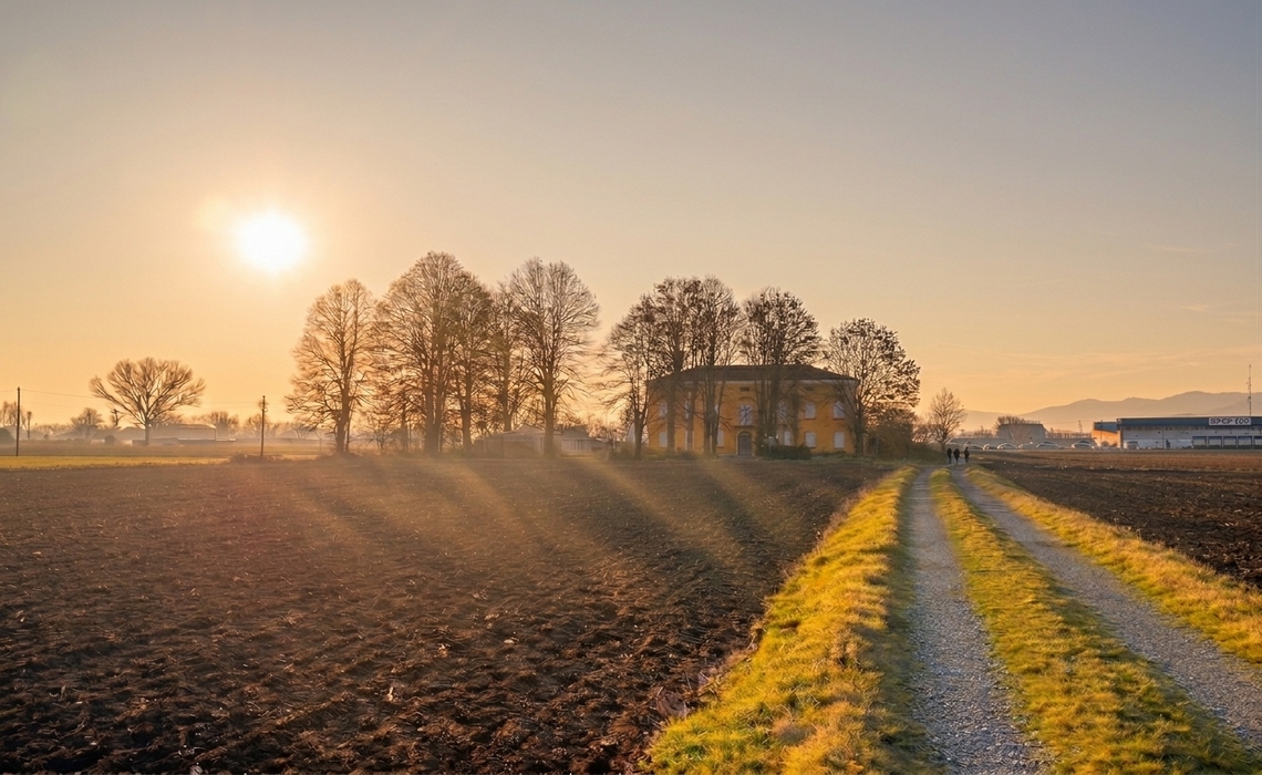 PARMA EST – Affascinante Villa d’Epoca del 1800 con Parco